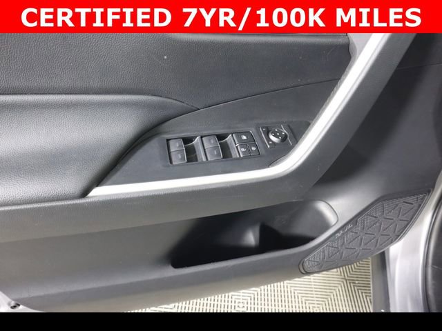 Used 2022 Toyota RAV4 XLE Premium image 29