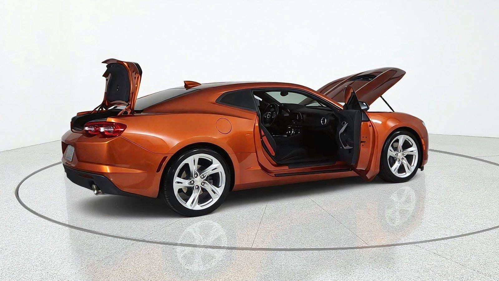 Used 2022 Chevrolet Camaro LT w/ Technology Package RWD image 14