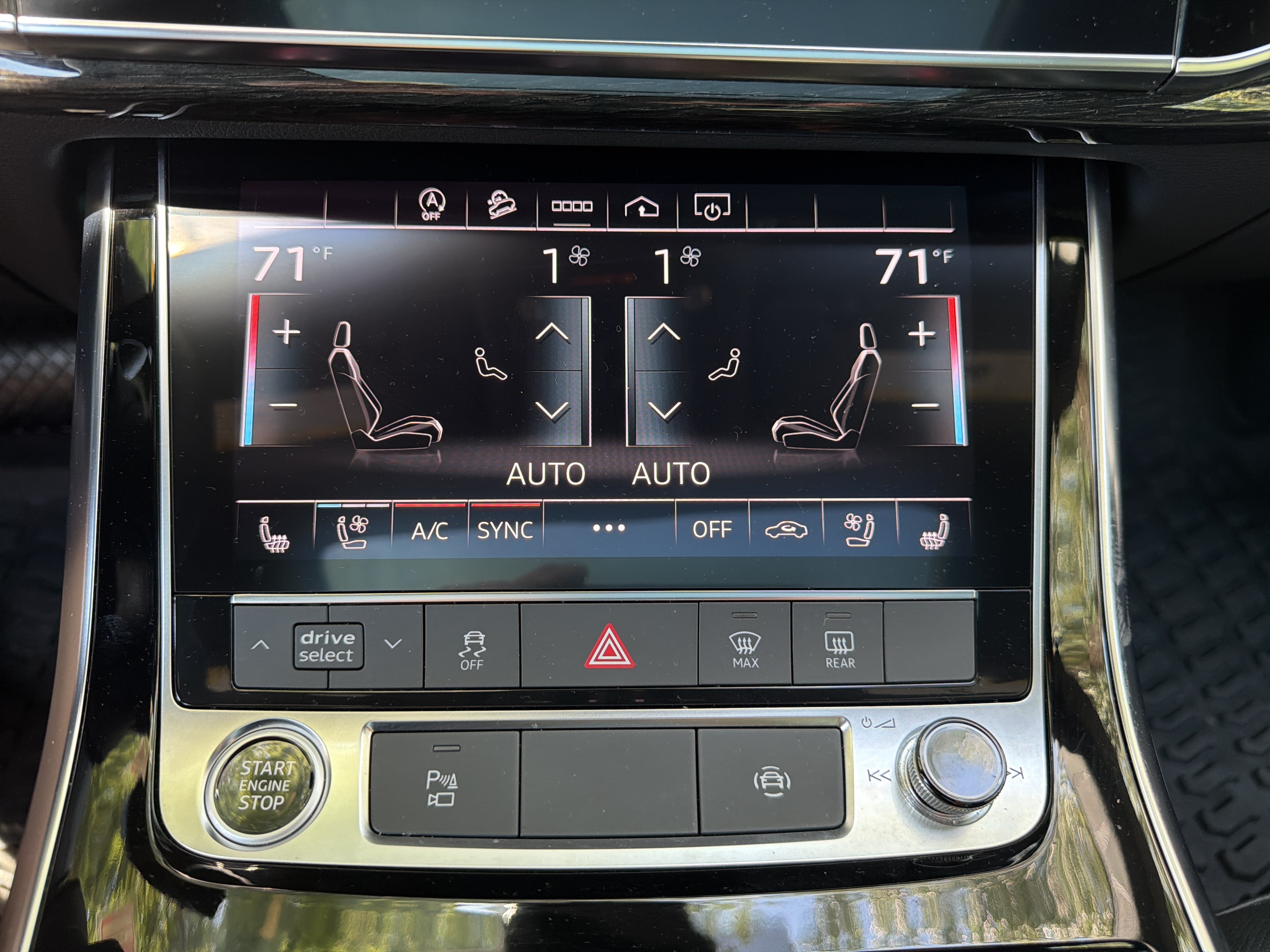 Used 2023 Audi Q8 Premium Plus AWD/4WD image 27