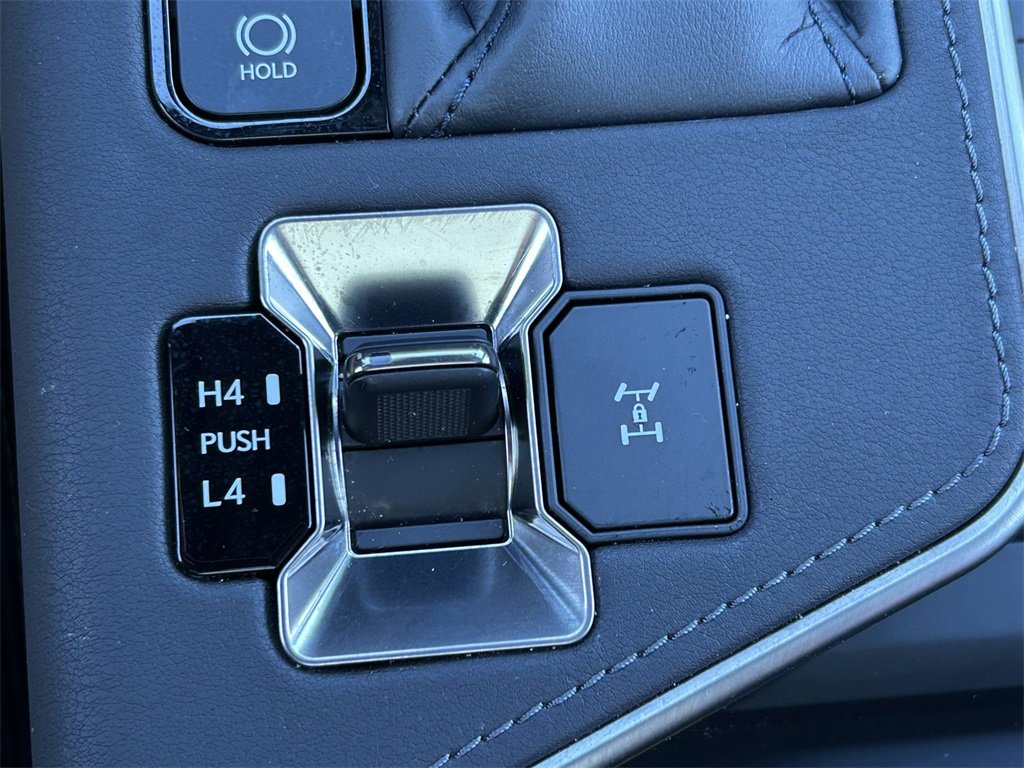 Used 2025 Lexus GX 550 image 38