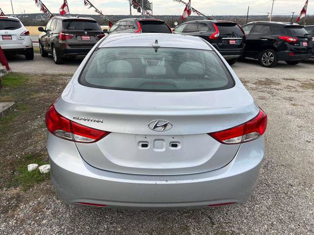 Used 2011 Hyundai Elantra GLS image 7