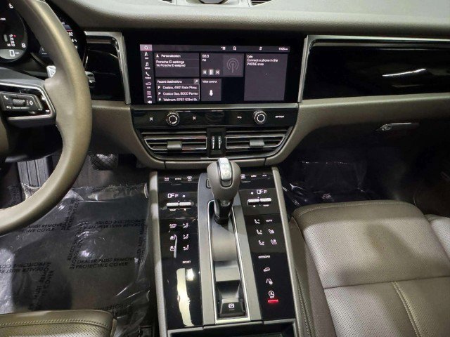 Used 2024 Porsche Macan image 48