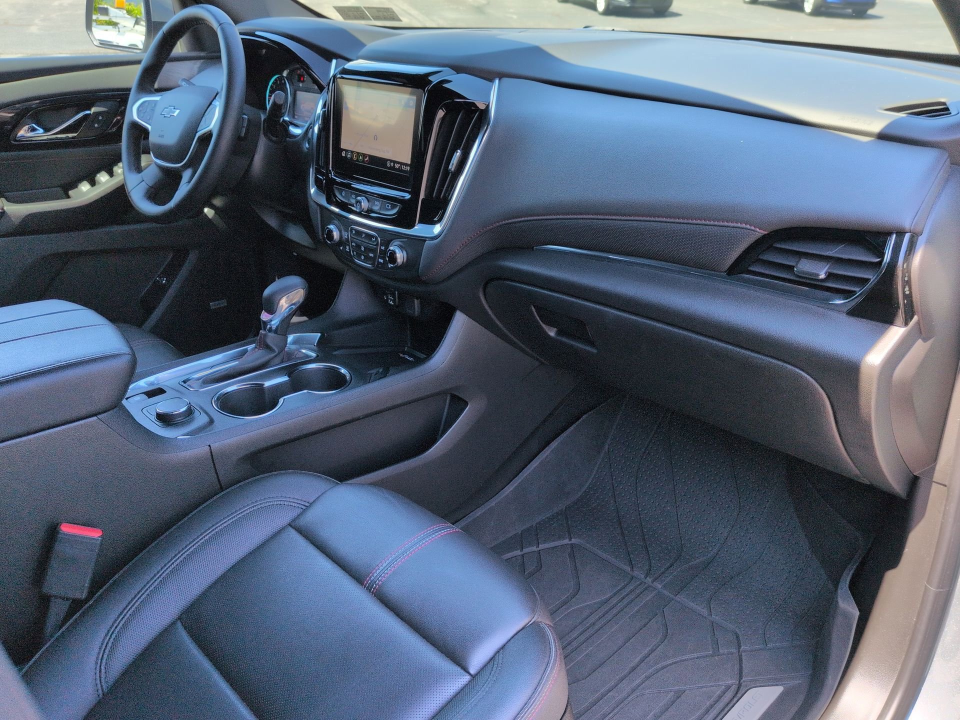 Certified 2023 Chevrolet Traverse RS w/ LPO, Floor Liner Package AWD/4WD image 30