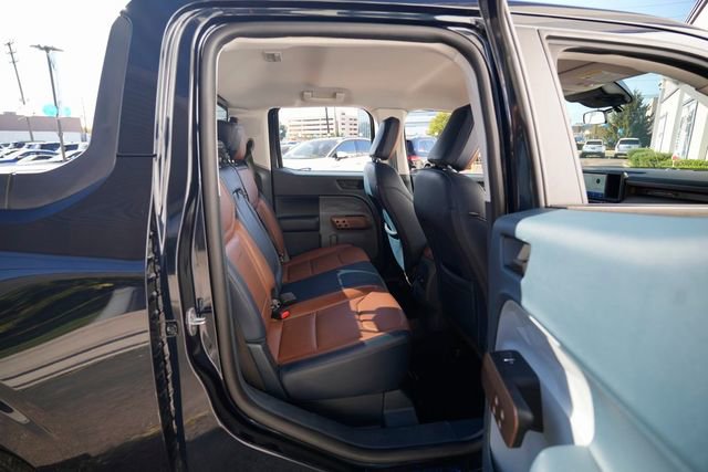 Used 2022 Ford Maverick Lariat w/ Lariat Luxury Package image 19