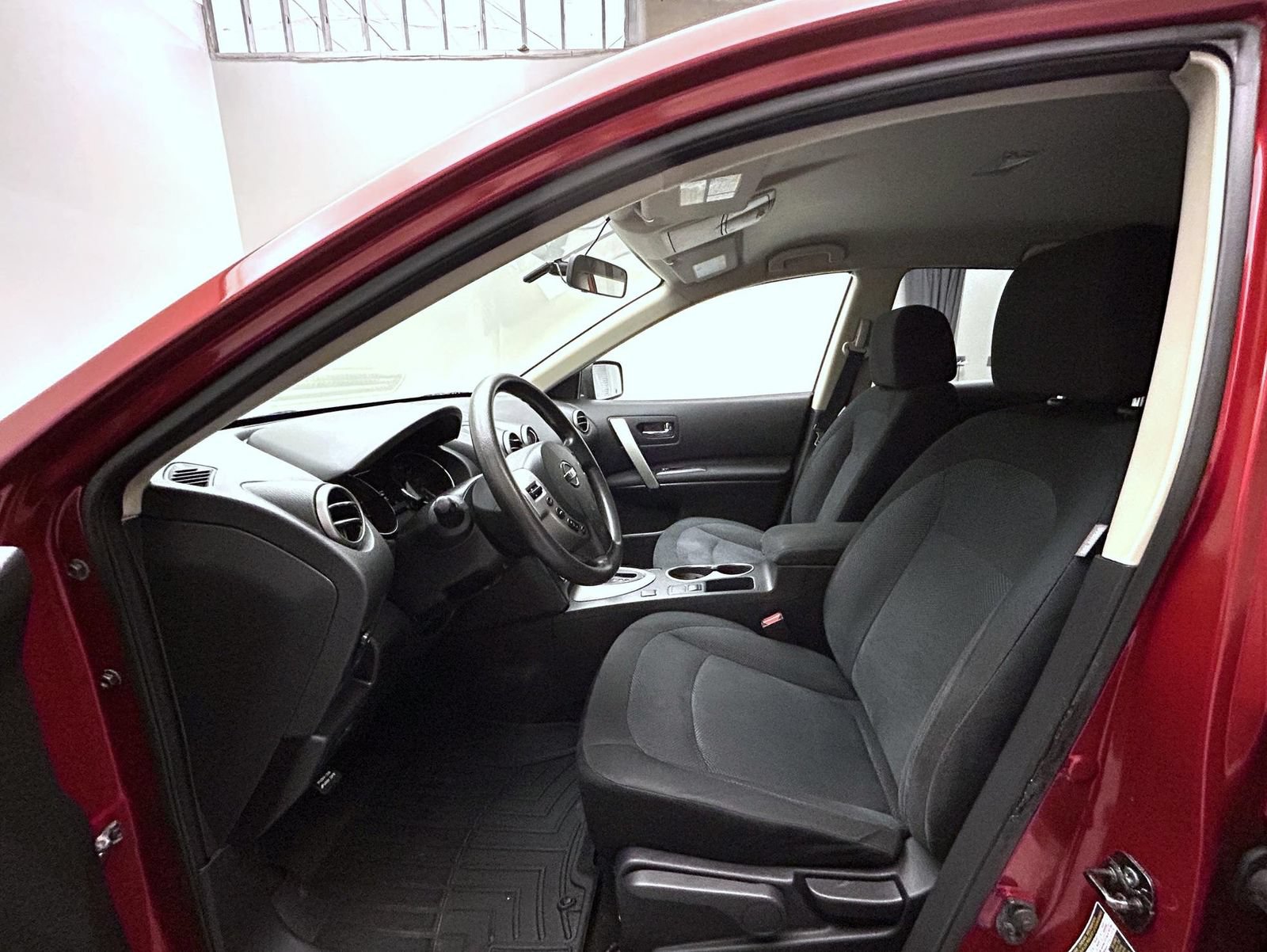 Used 2013 Nissan Rogue S w/ Special Edition Pkg AWD/4WD image 10