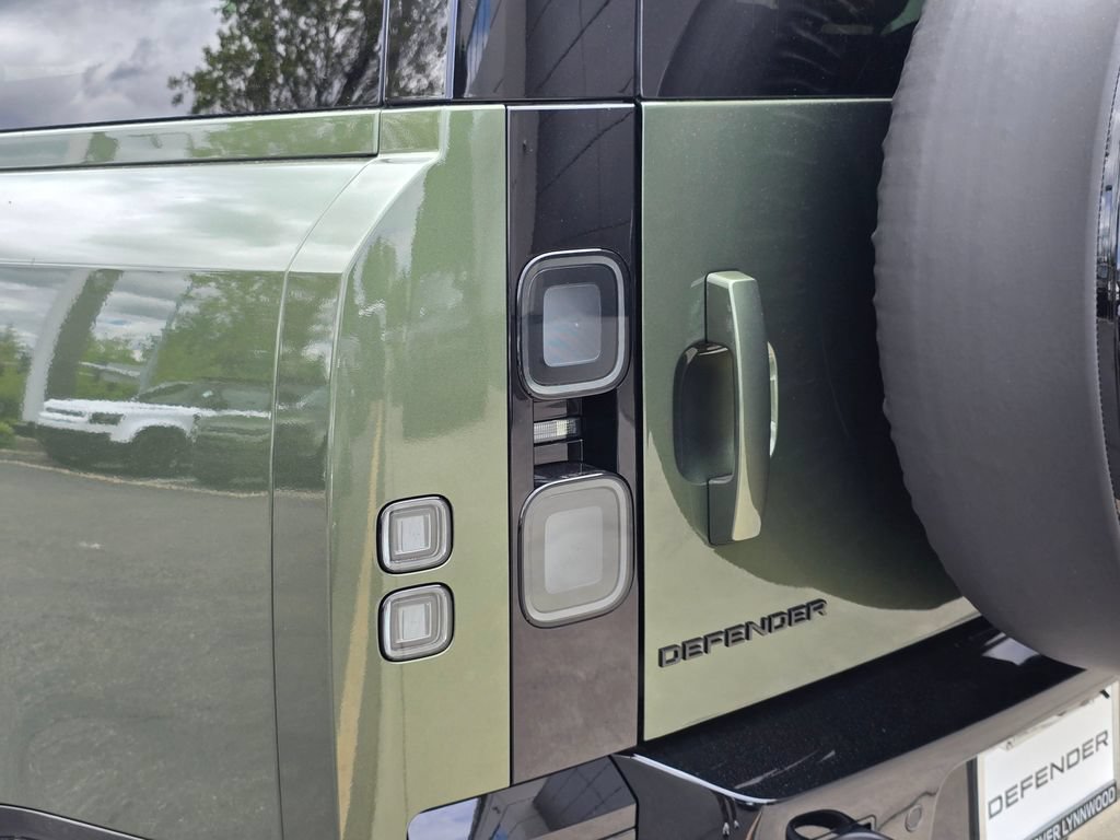 New 2026 Land Rover Defender 130 X AWD/4WD image 39
