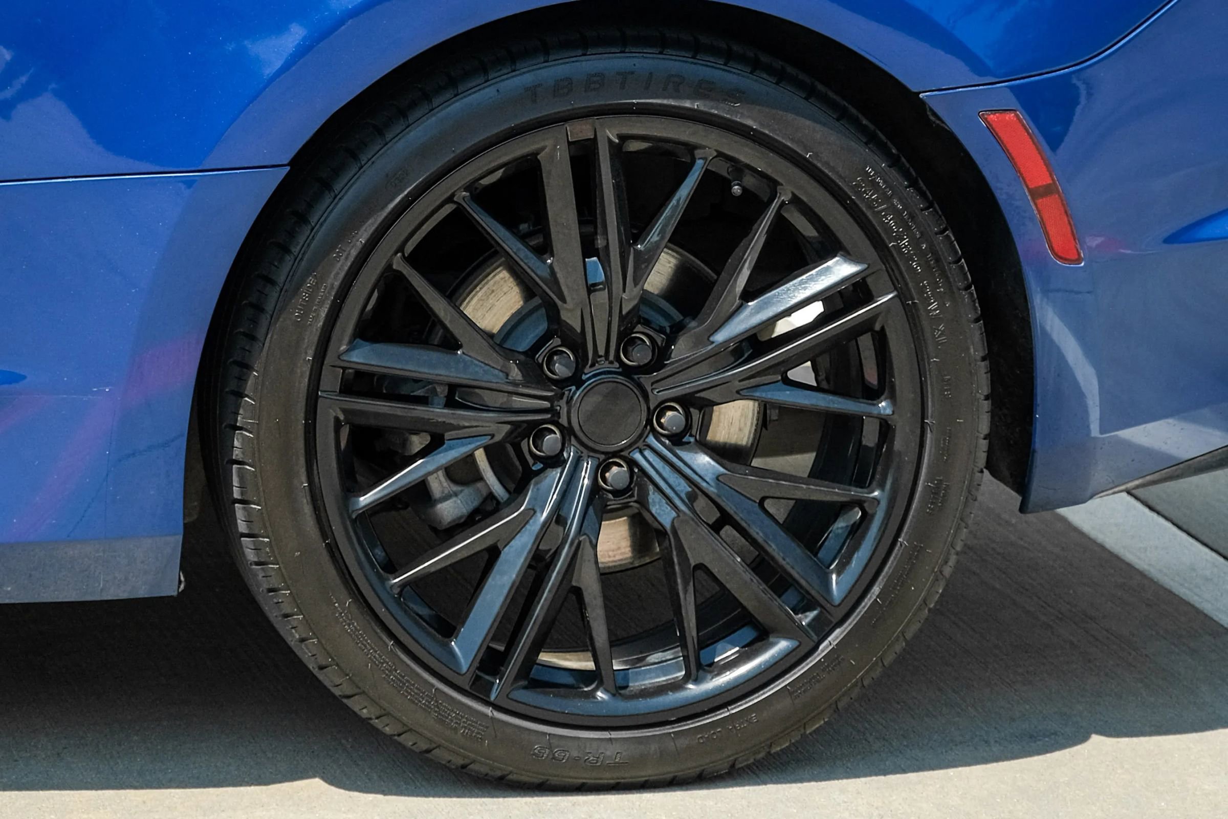 Used 2021 Chevrolet Camaro LT image 36