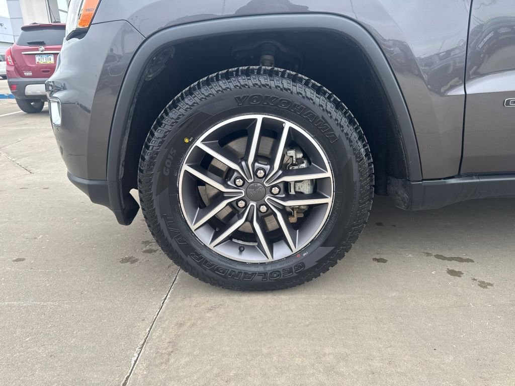 Used 2021 Jeep Grand Cherokee Limited w/ Trailer Tow Group IV image 28