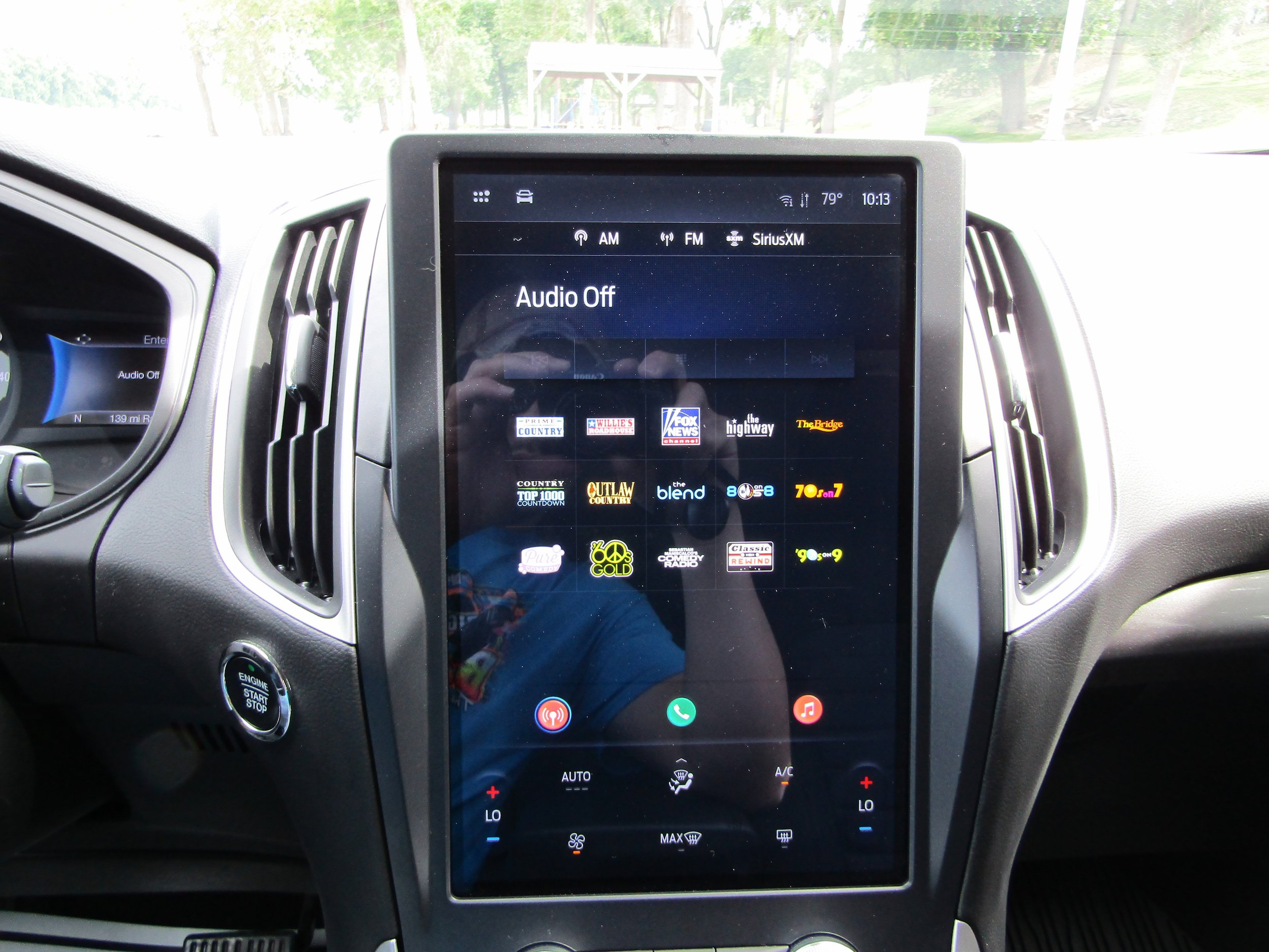 Used 2024 Ford Edge SE w/ Black Appearance Package AWD/4WD image 25