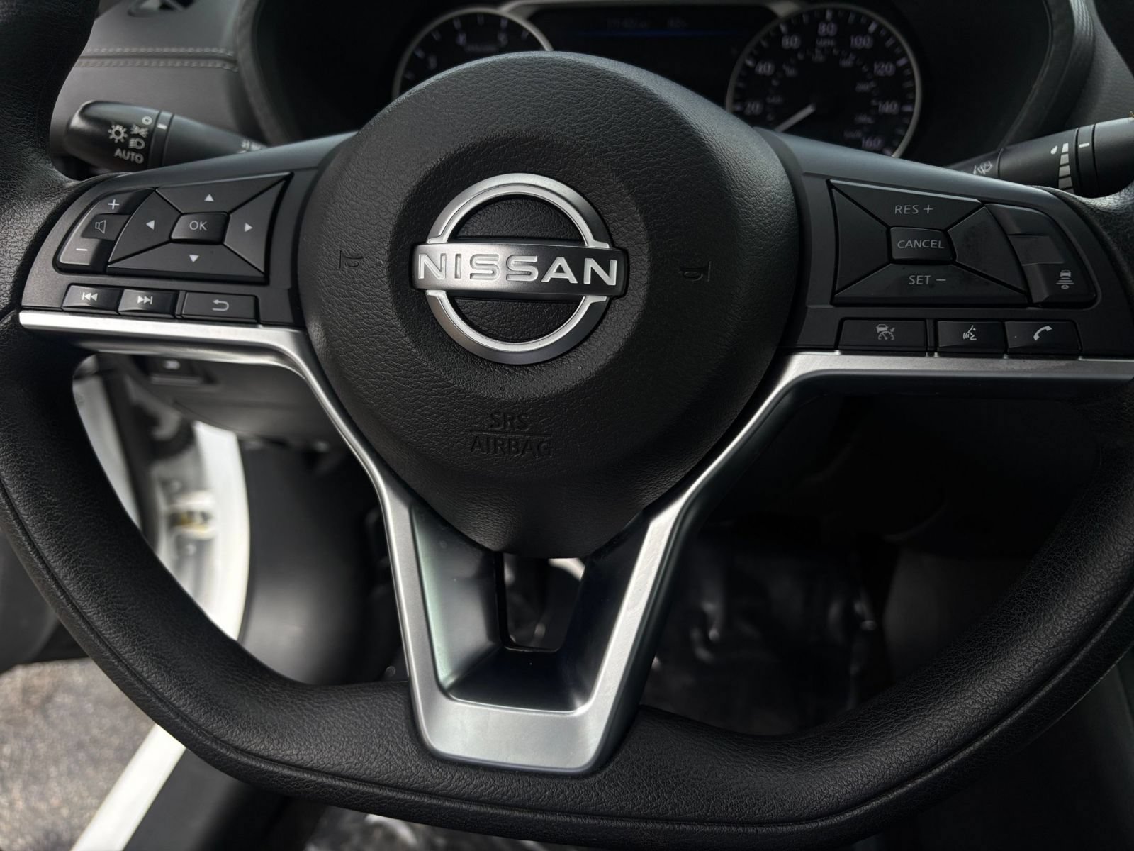 Used 2025 Nissan Sentra SV FWD image 26