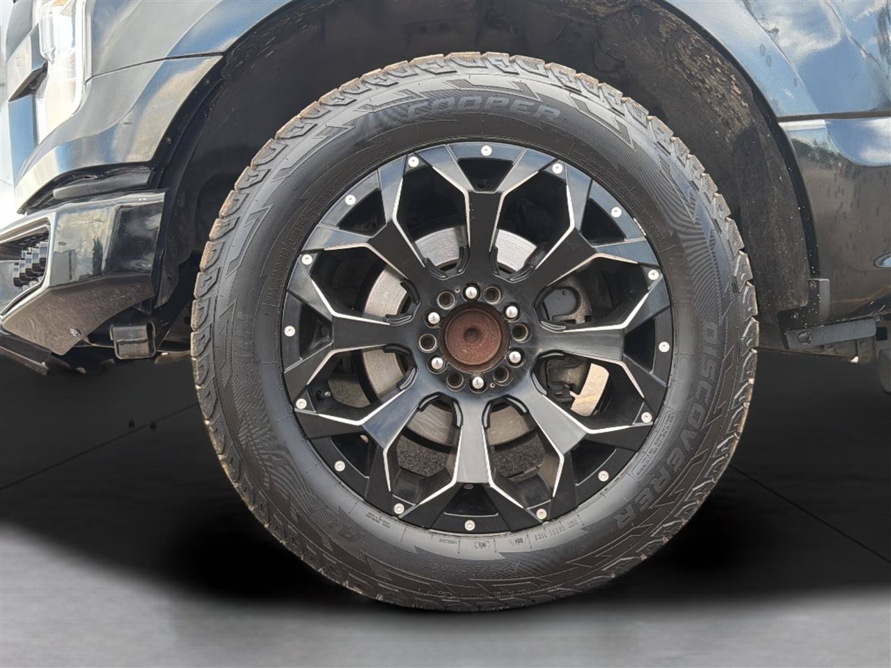 Used 2015 Ford F150 XLT RWD image 25