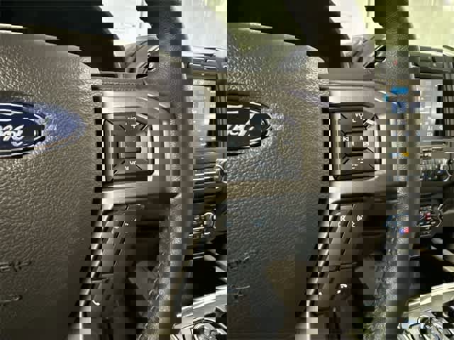 Used 2018 Ford Expedition XLT w/ Equipment Group 202A image 9