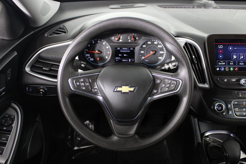 Used 2024 Chevrolet Malibu LT image 16