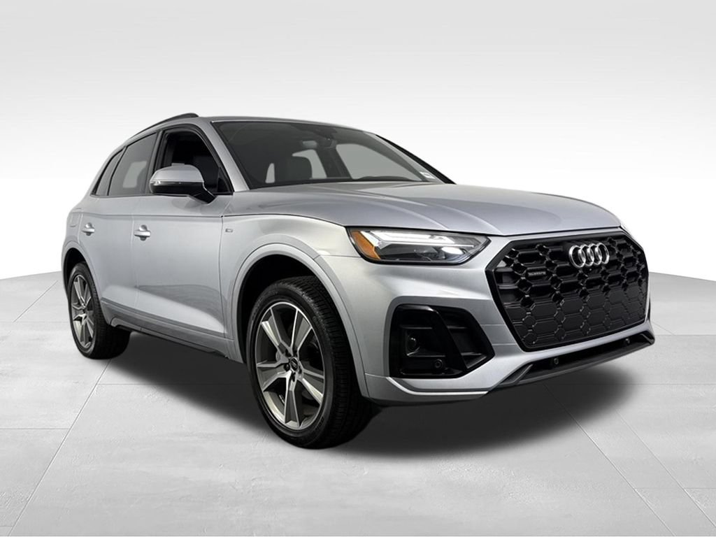 Used 2025 Audi Q5 2.0T Premium w/ Convenience Plus Package AWD/4WD image 5