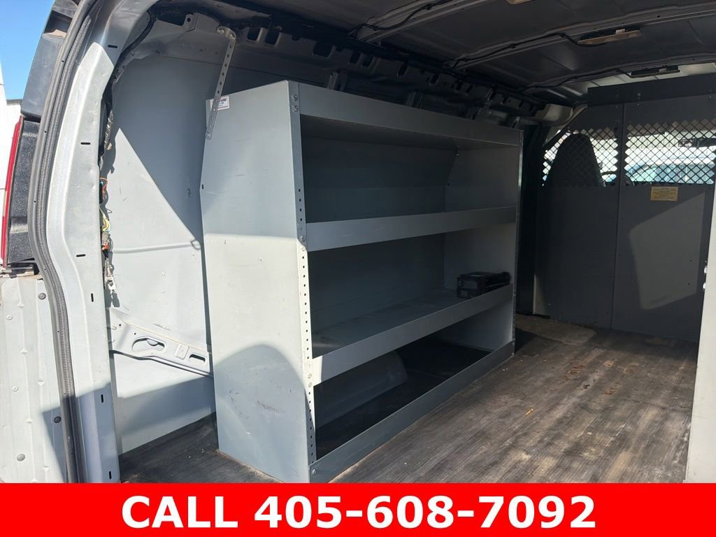 Used 2016 Chevrolet Express 2500 RWD image 12