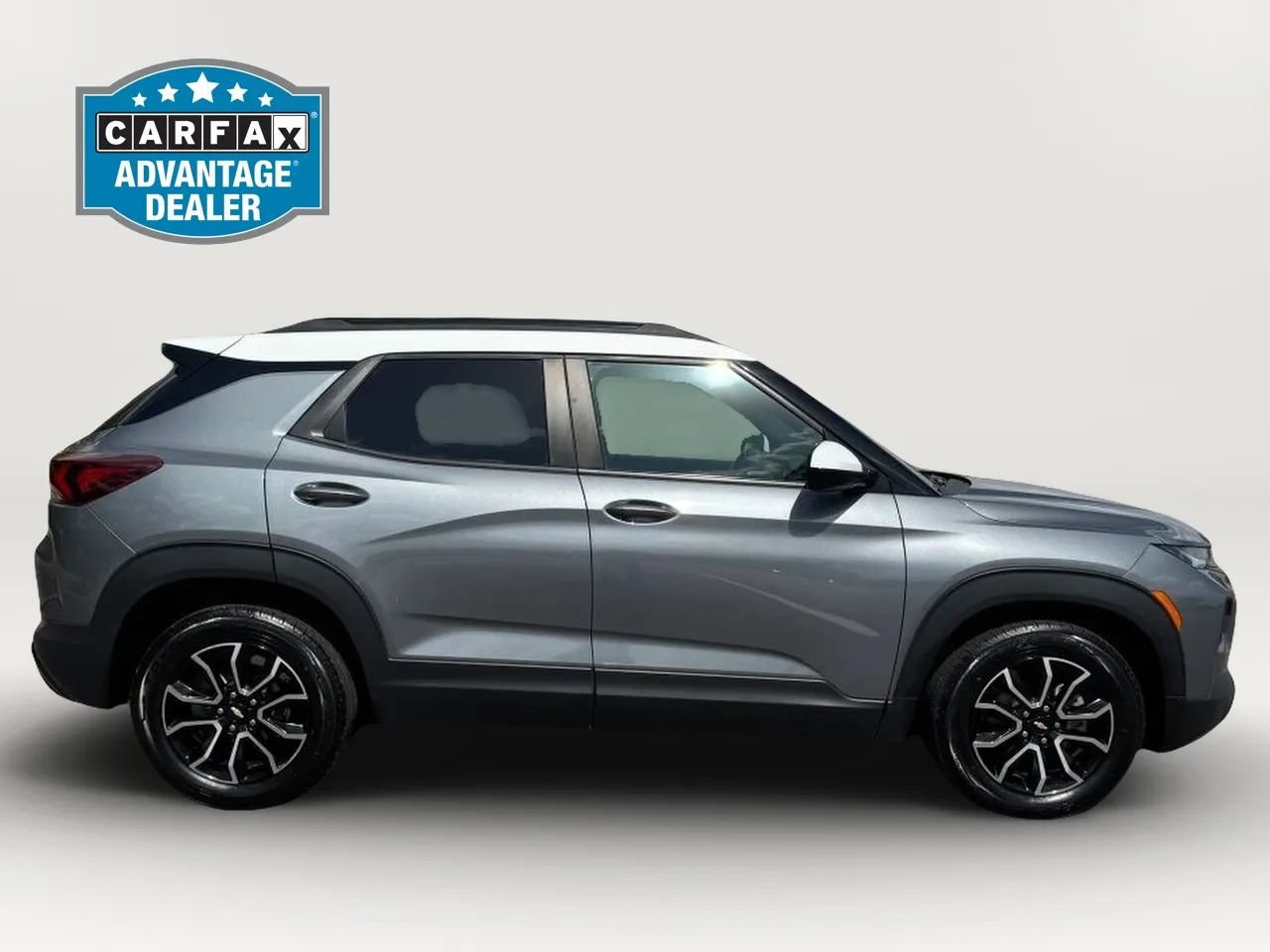Used 2021 Chevrolet TrailBlazer ACTIV w/ Driver Confidence Package FWD image 4