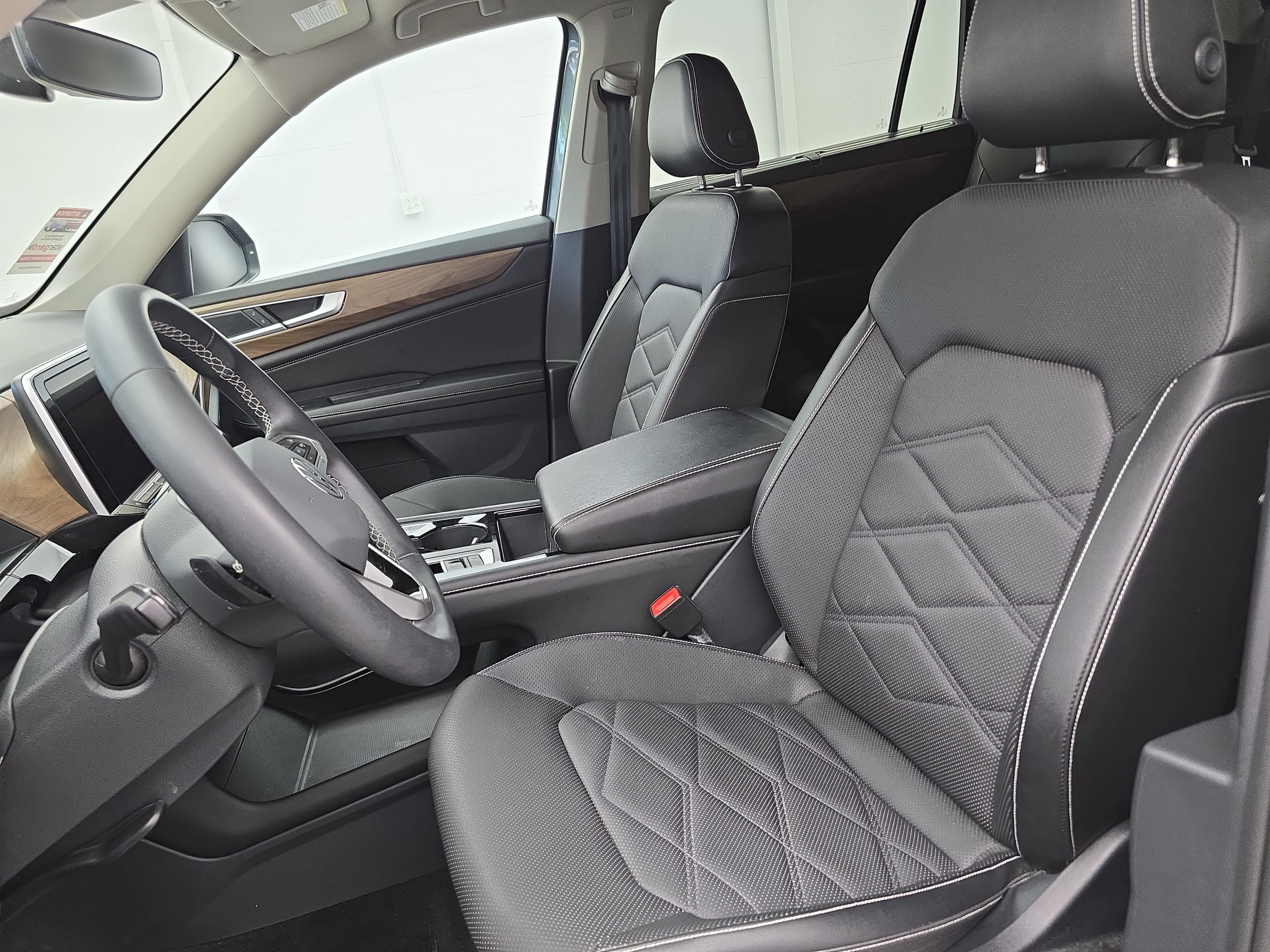 Certified 2024 Volkswagen Atlas SE AWD/4WD image 16