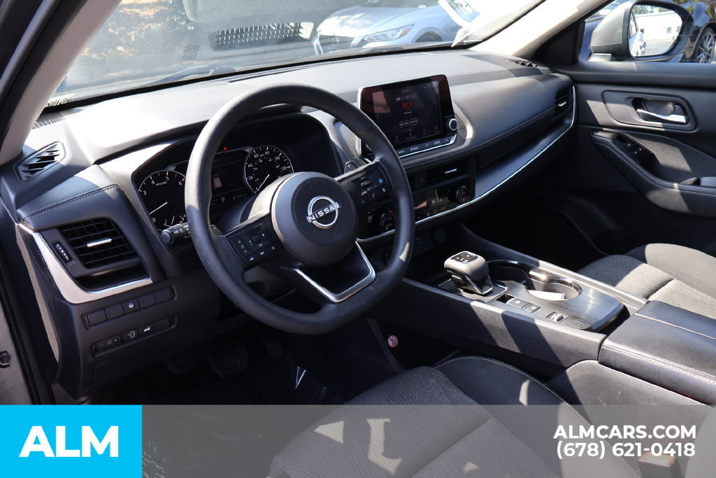 Used 2024 Nissan Rogue SV FWD image 9