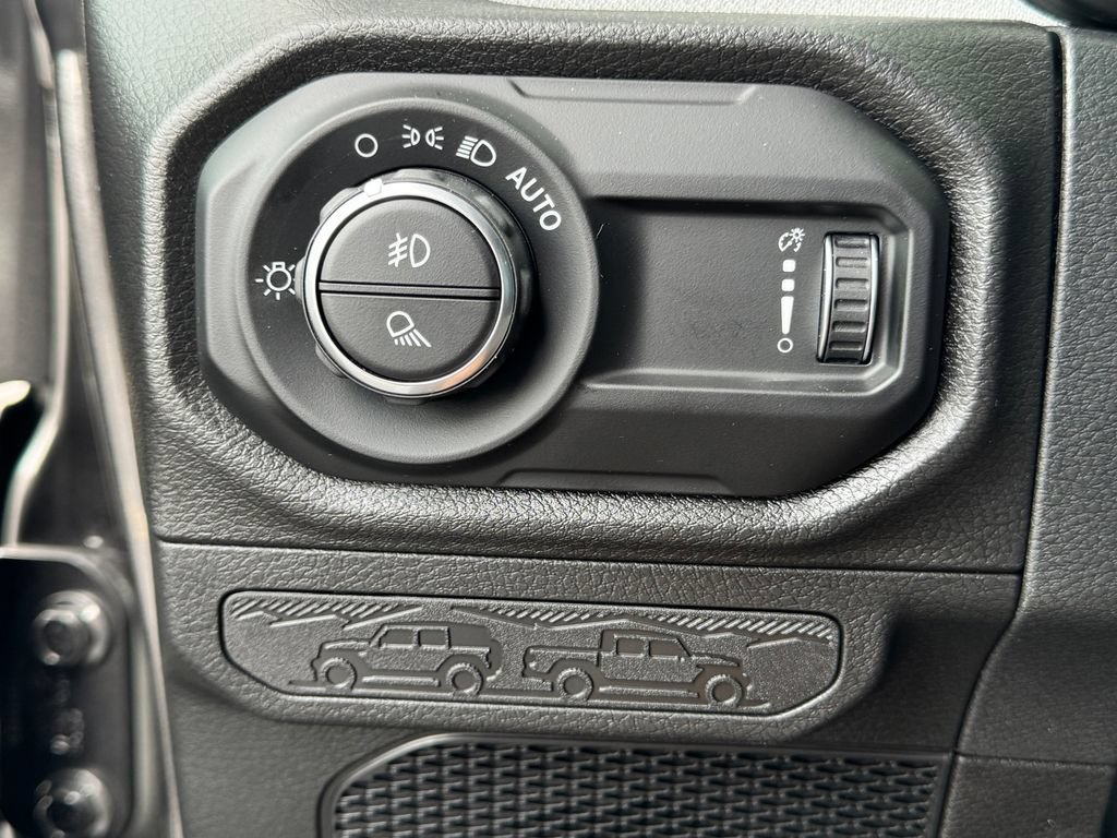 New 2026 Jeep Gladiator Sport AWD/4WD image 26