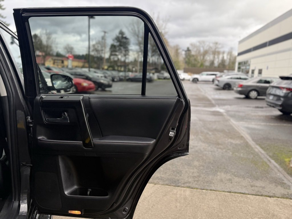 Used 2022 Toyota 4Runner TRD Off-Road Premium image 21