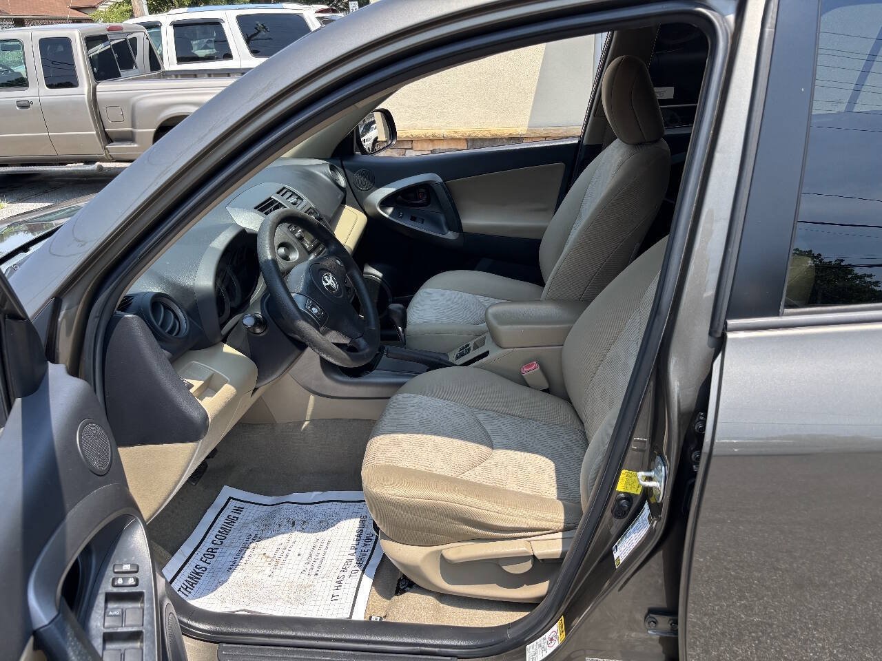 Used 2012 Toyota RAV4 FWD w/ Value Pkg image 12