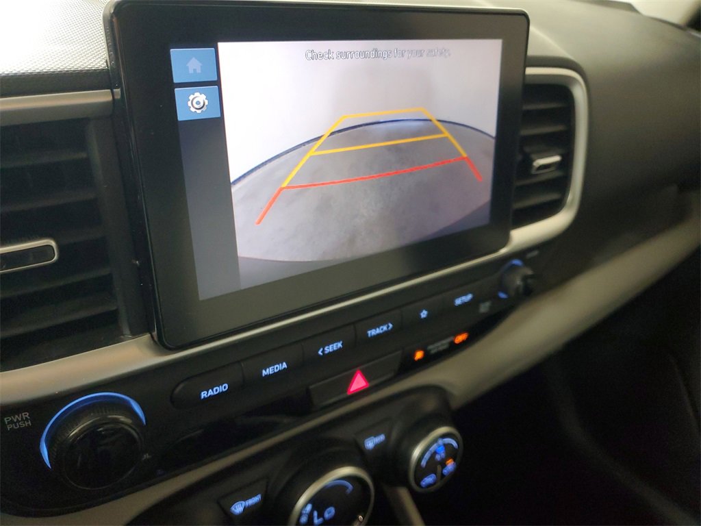 Used 2024 Hyundai Venue SEL image 20