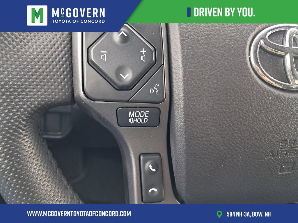 Used 2021 Toyota Tacoma TRD Off-Road w/ Technology Package AWD/4WD image 18