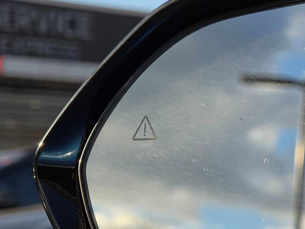 Used 2025 Kia K4 GT-Line image 7