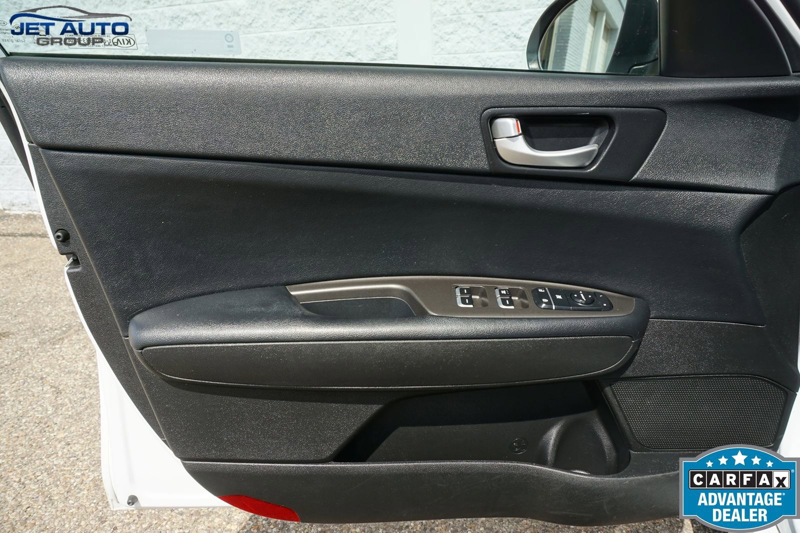 Used 2019 Kia Optima LX image 24