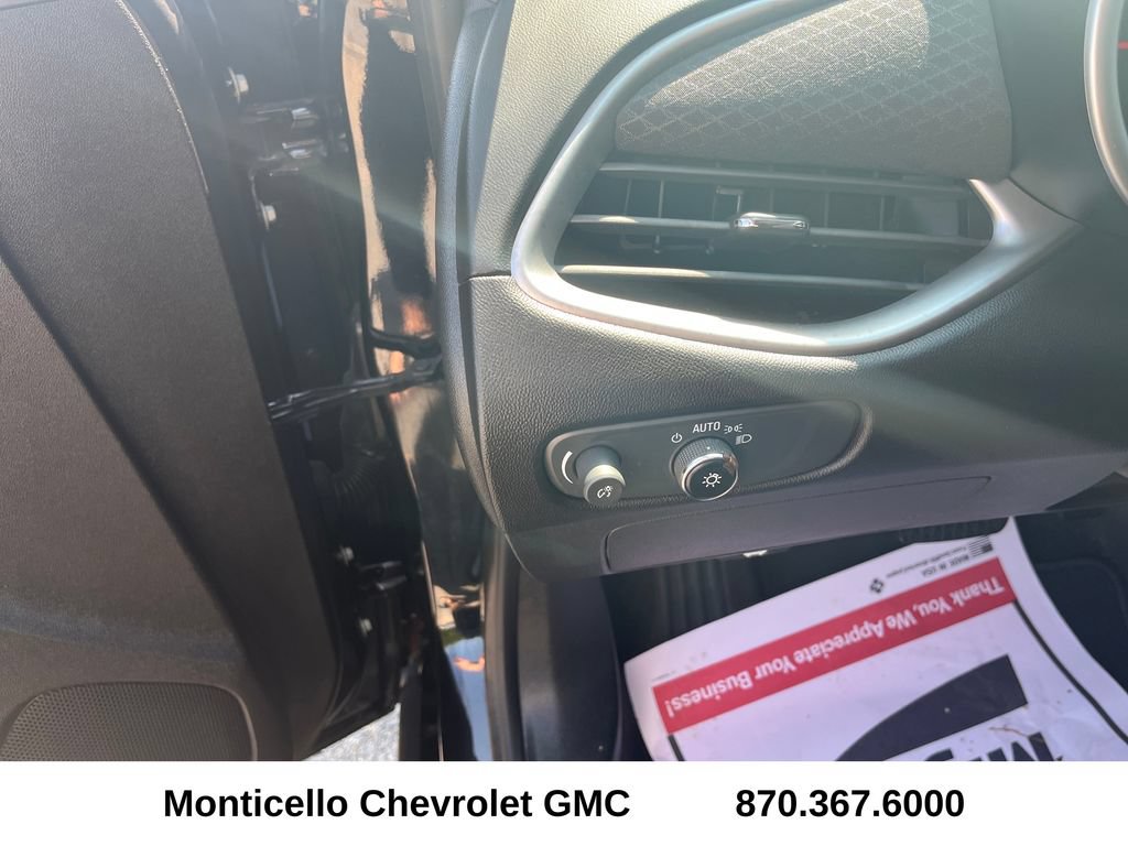 Used 2023 Chevrolet Malibu LS FWD image 11