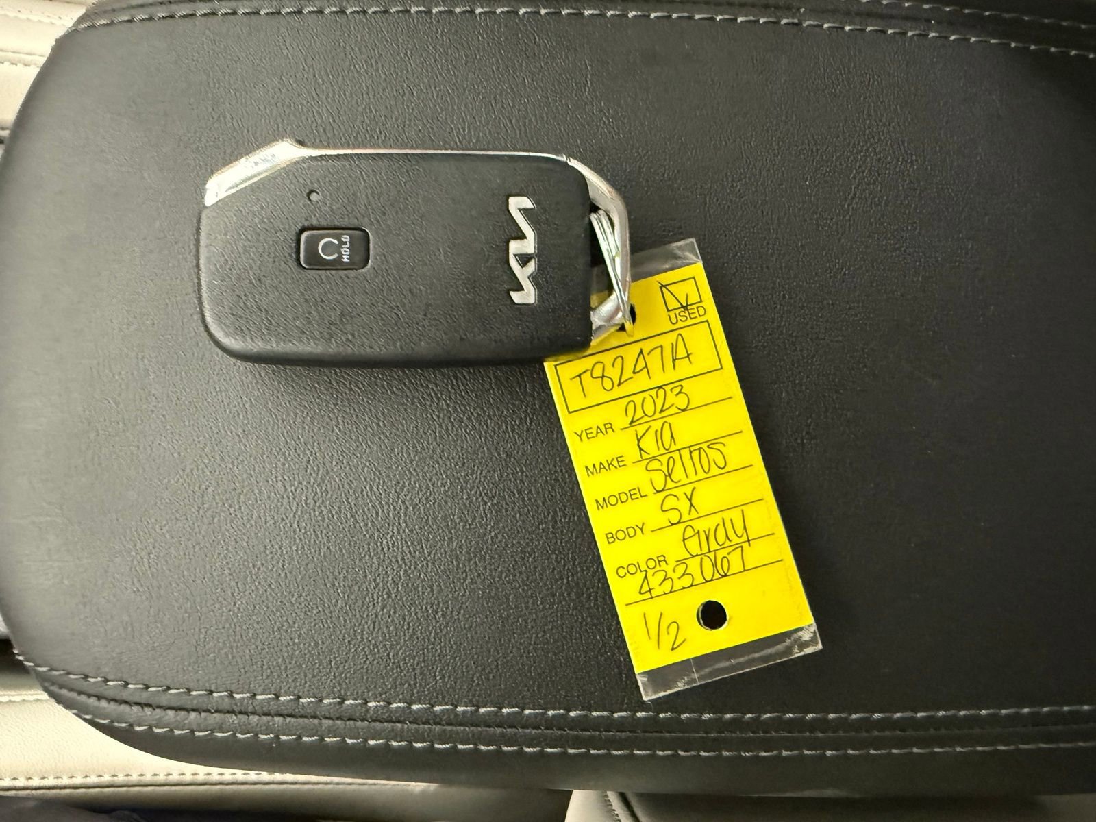 Used 2023 Kia Seltos SX w/ SX Sunroof Package image 32