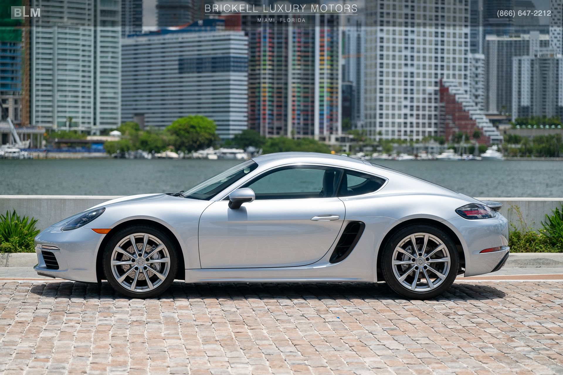Used 2018 Porsche 718 Cayman RWD image 10