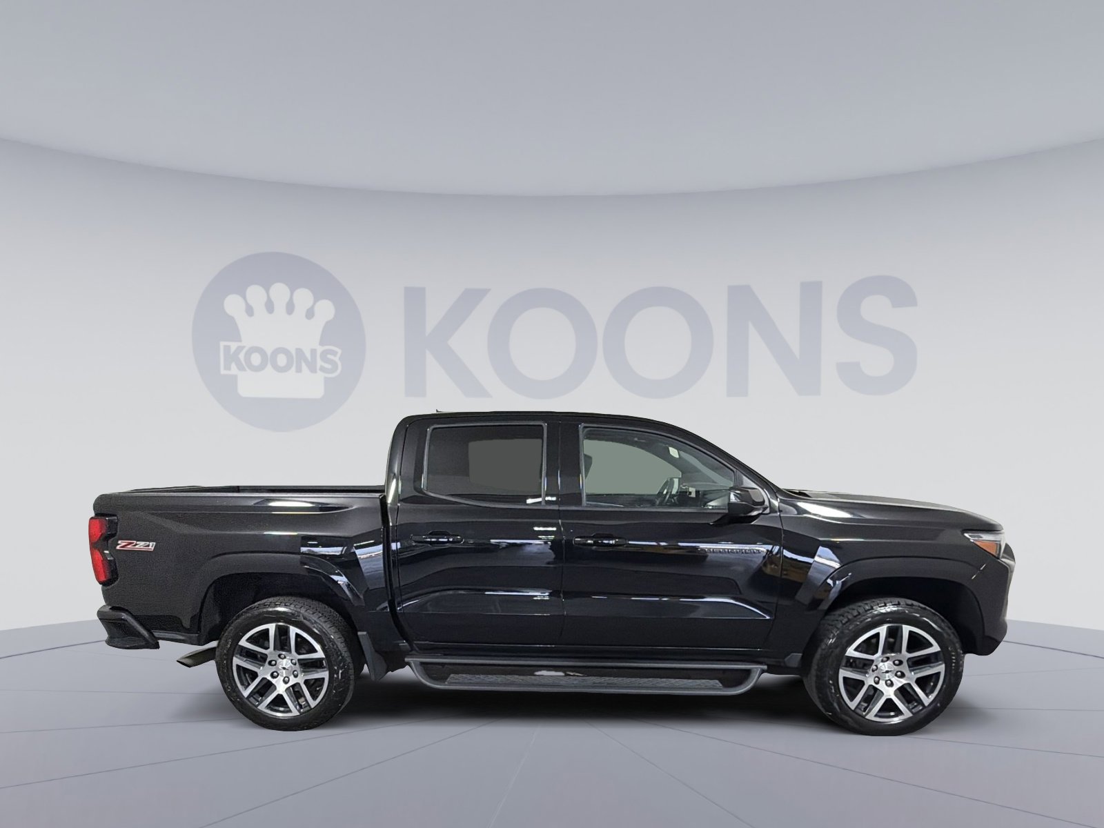 Used 2023 Chevrolet Colorado Z71 w/ Z71 Convenience Package 2 image 8