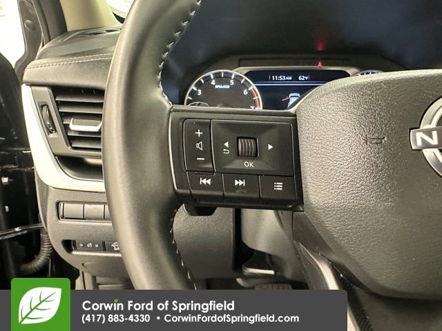 Used 2025 Nissan Rogue SV image 28