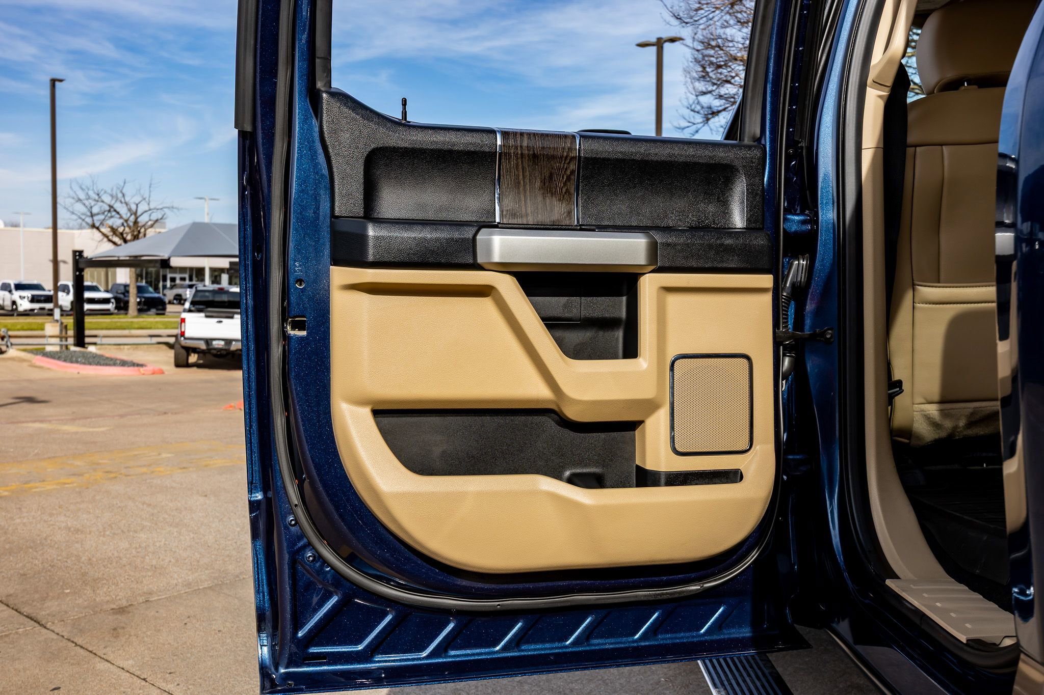 Used 2020 Ford F350 Lariat w/ Lariat Ultimate Package image 37