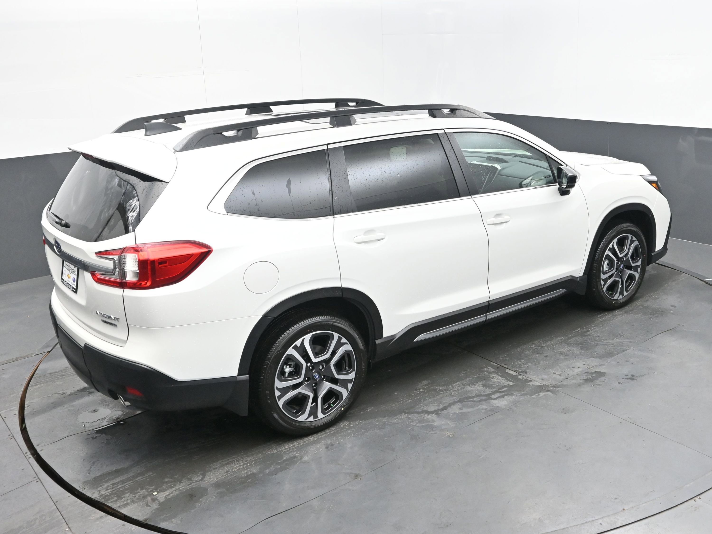 New 2025 Subaru Ascent Limited image 38