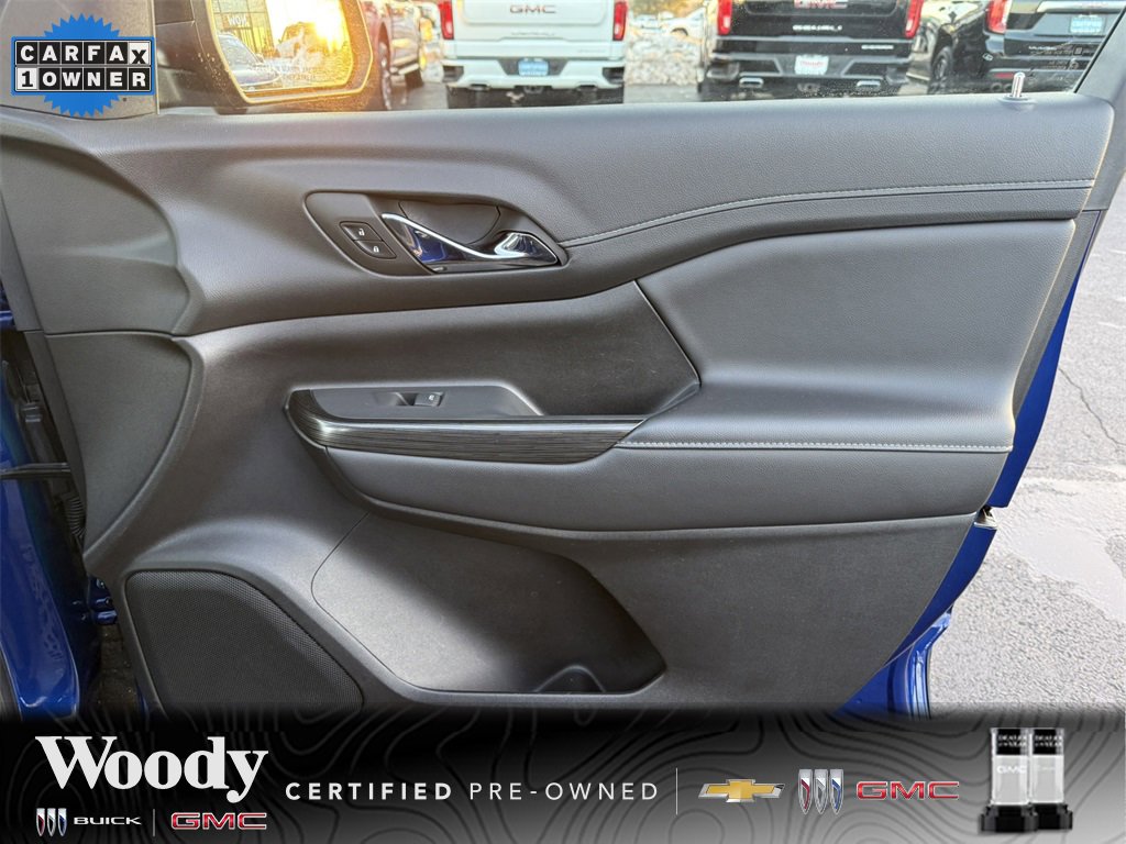 Certified 2023 GMC Acadia SLT w/ Elevation Edition image 38