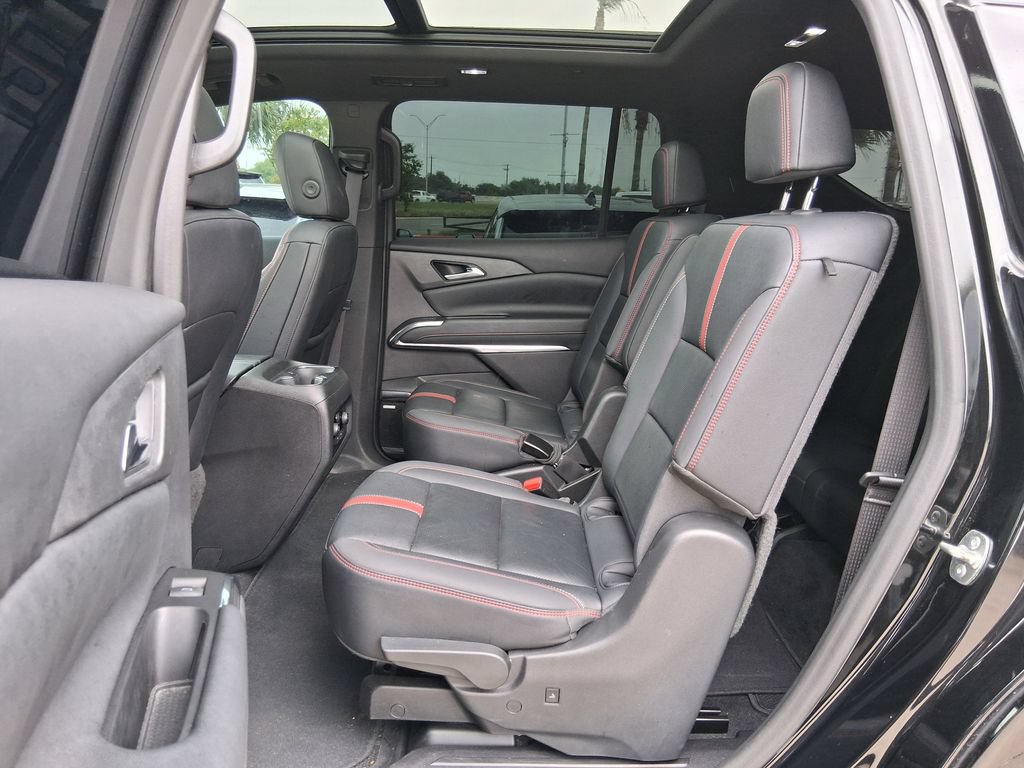Used 2024 Chevrolet Traverse RS w/ LPO, Floor Liner Package FWD image 25