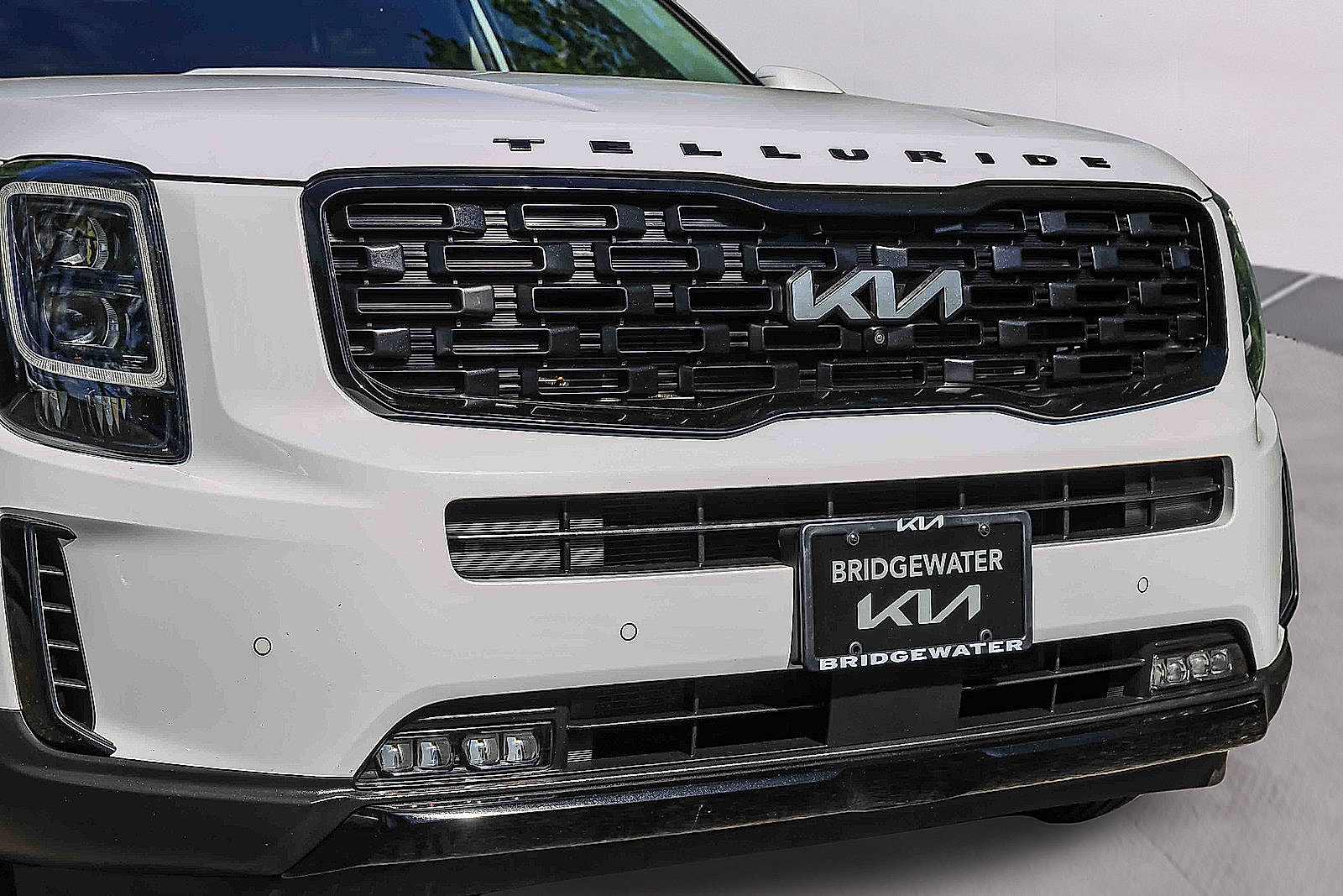 Certified 2022 Kia Telluride SX w/ Nightfall Edition Package AWD/4WD image 31