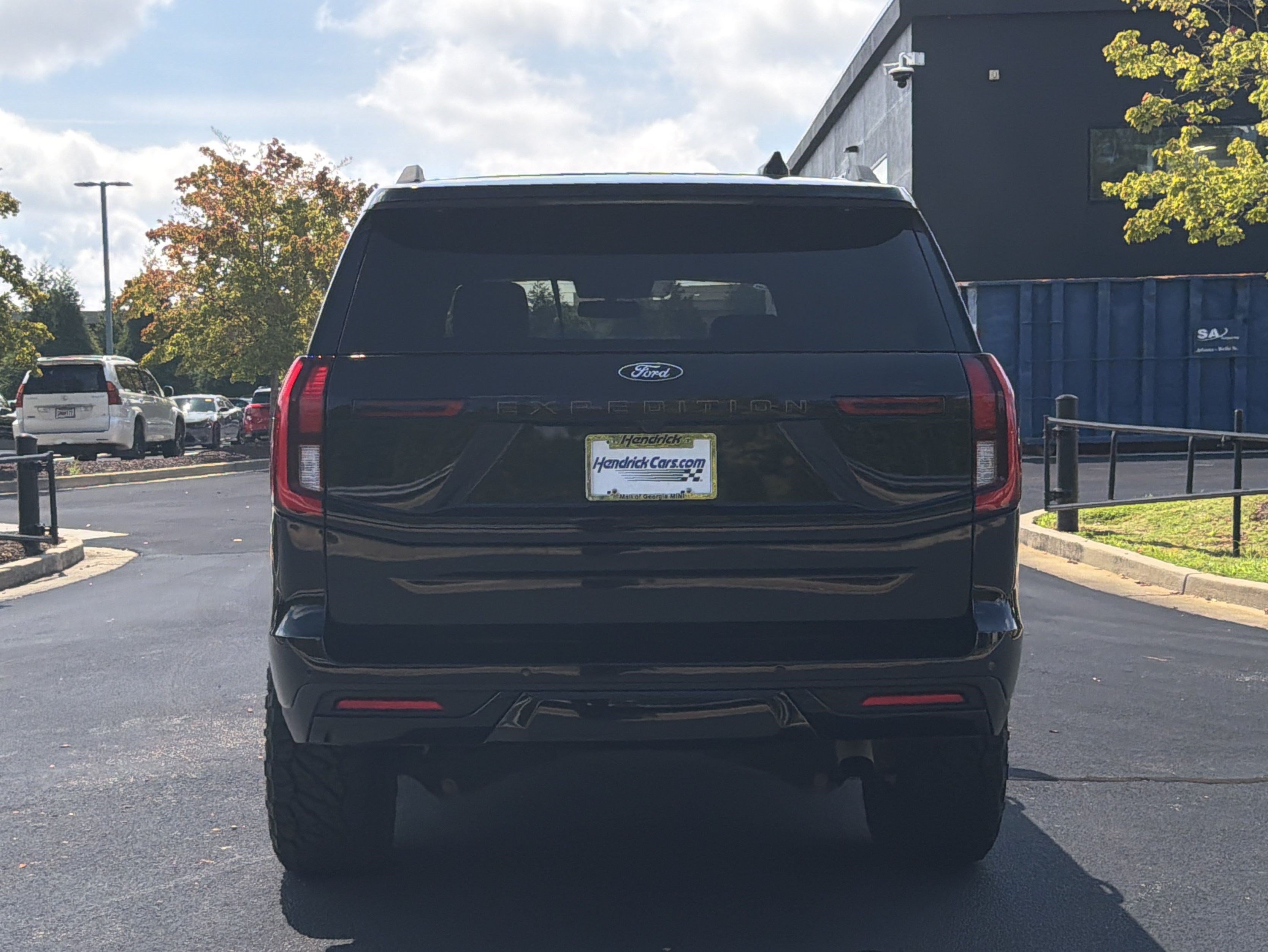 Used 2025 Ford Expedition Tremor AWD/4WD image 17