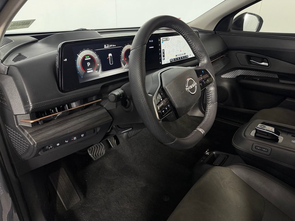 Used 2023 Nissan Ariya AWD image 13