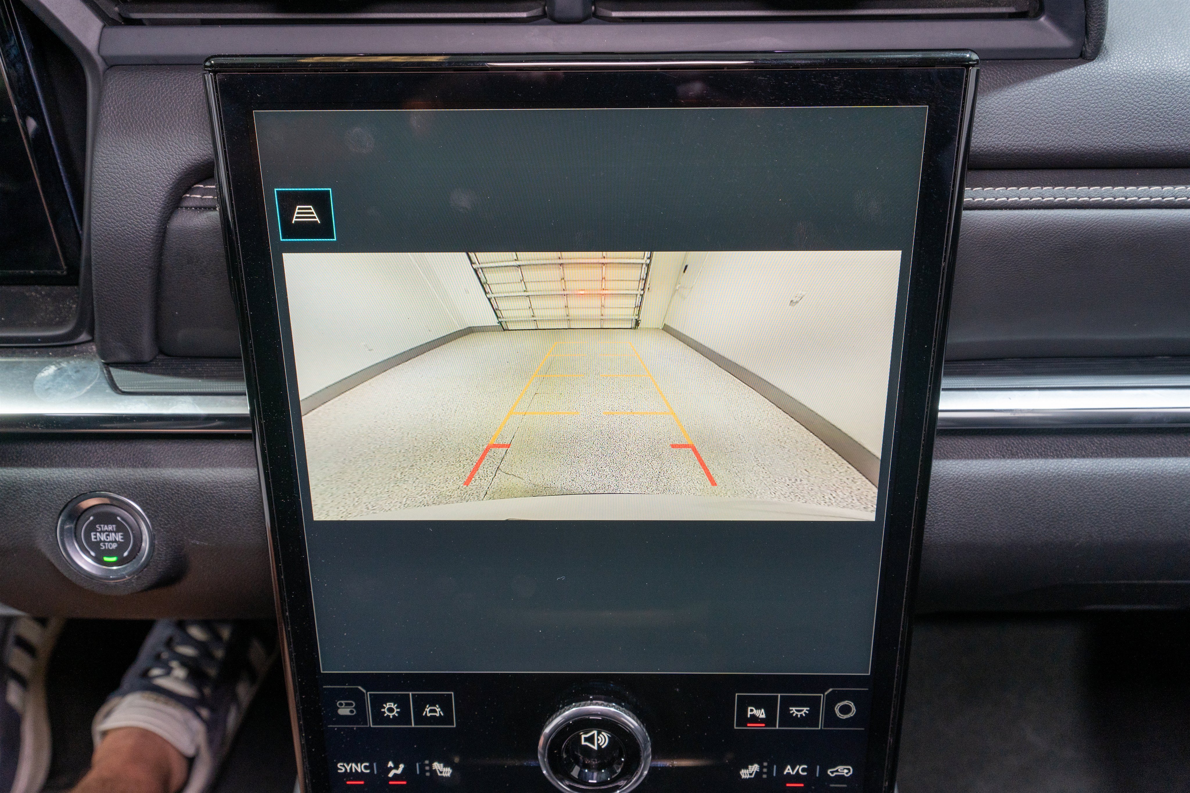 Used 2026 GMC Terrain Elevation w/ Elevation Premium Package FWD image 20