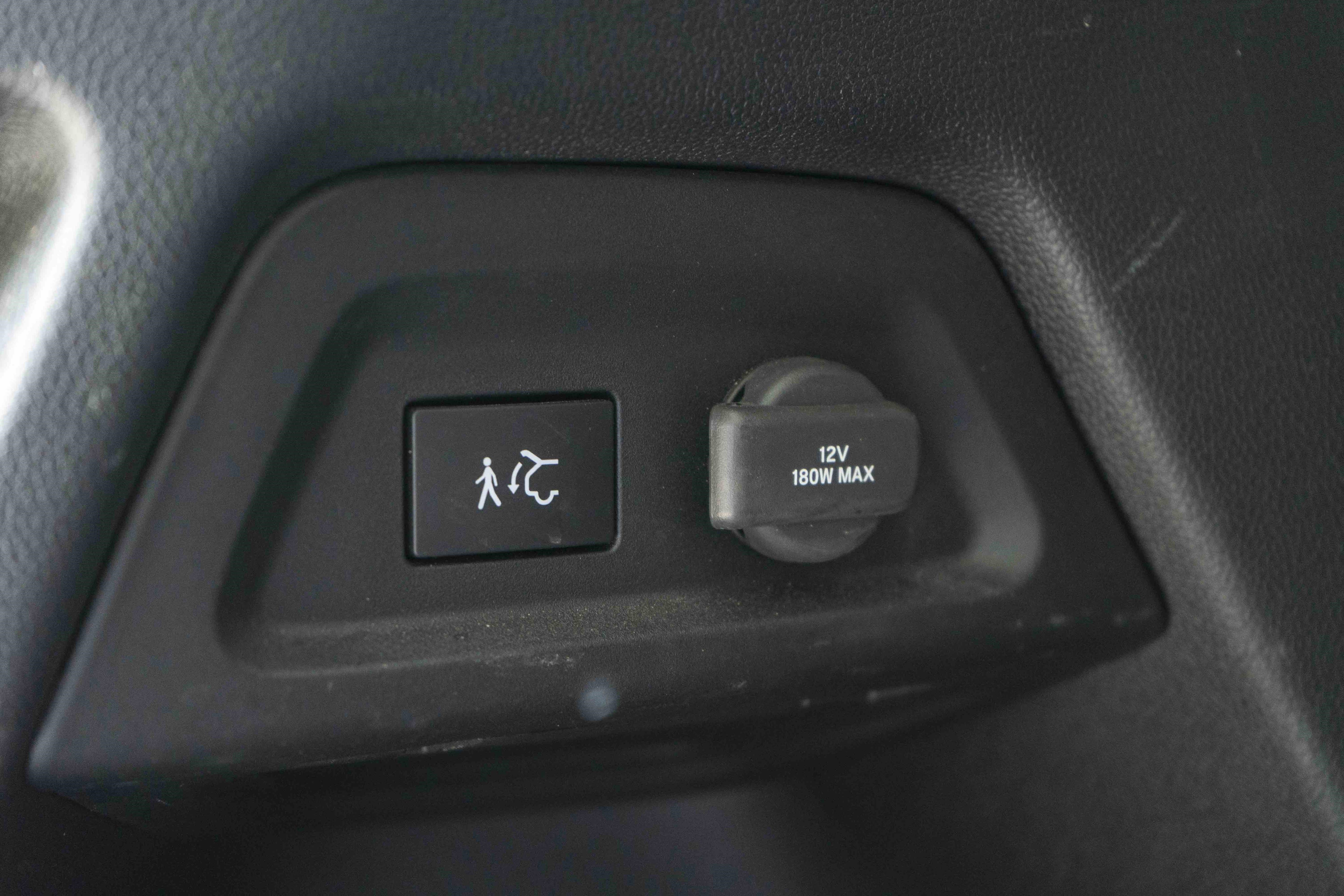 Used 2025 Honda Pilot Elite image 46