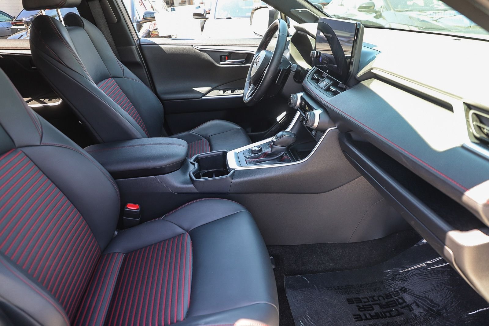 Used 2023 Toyota RAV4 XSE w/ Weather Package AWD/4WD image 17