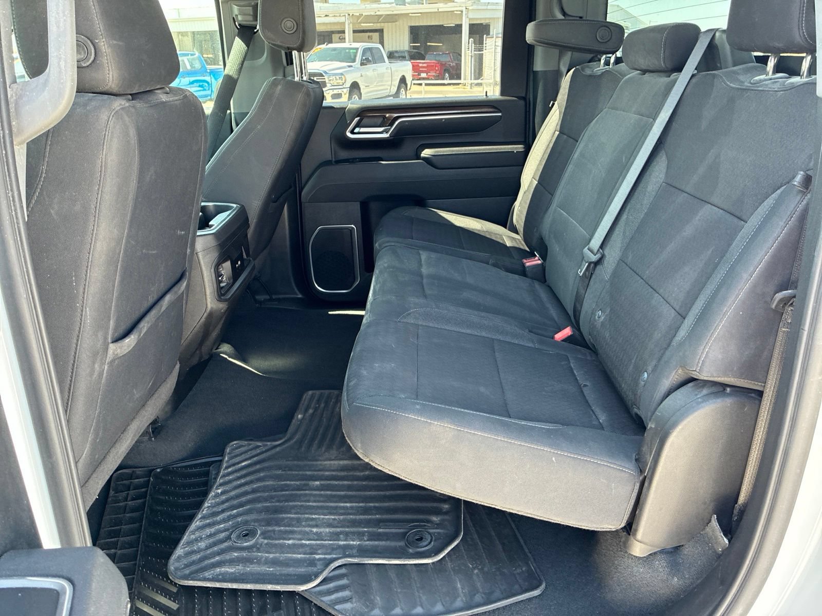 Used 2025 Chevrolet Silverado 2500 LT w/ Convenience Package AWD/4WD image 11