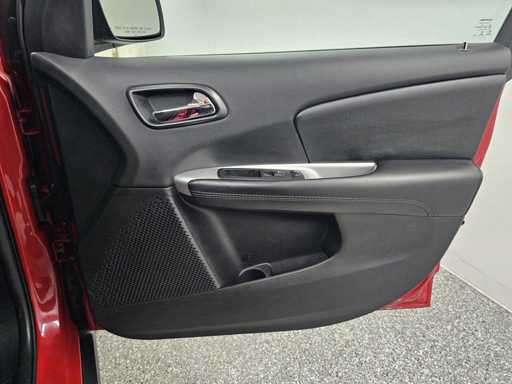Used 2017 Dodge Journey SXT FWD image 21