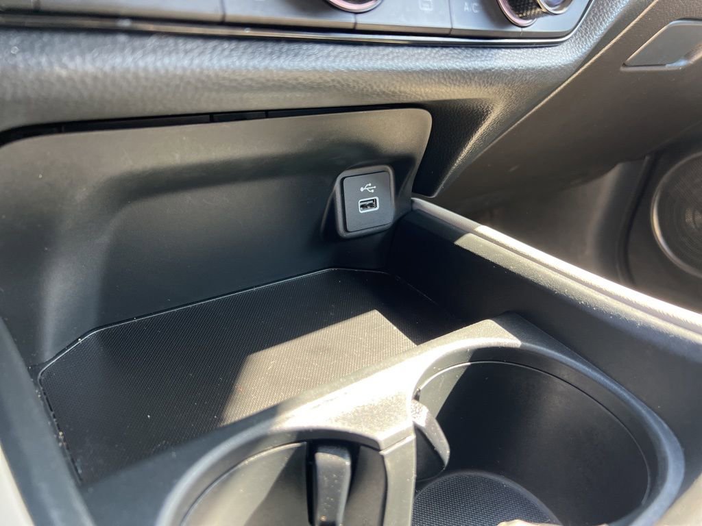 Used 2023 Honda HR-V LX image 32