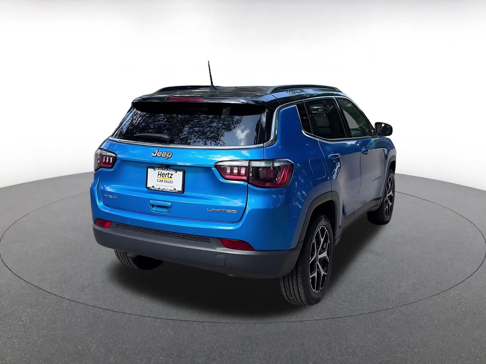 Used 2025 Jeep Compass Limited AWD/4WD image 14