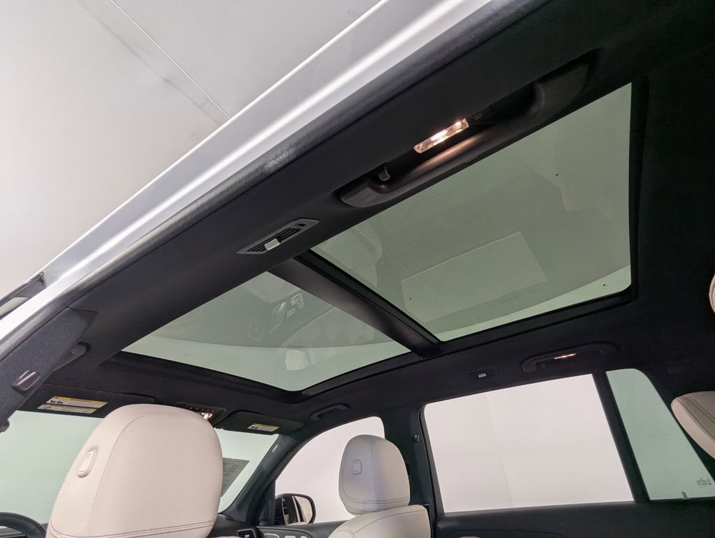 Used 2025 Mercedes-Benz GLS 450 4MATIC image 13