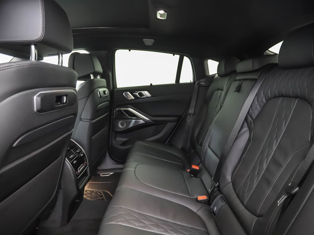 New 2026 BMW X6 M60i image 21